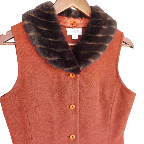 EMOMI Wool Blend Sleeveless Vest - Picture 4 of 8